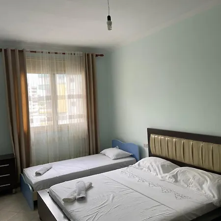 Апартаменты Mandi Apartament